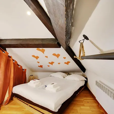 Comfortable - 2br-6p - Parc Monceau شقة *